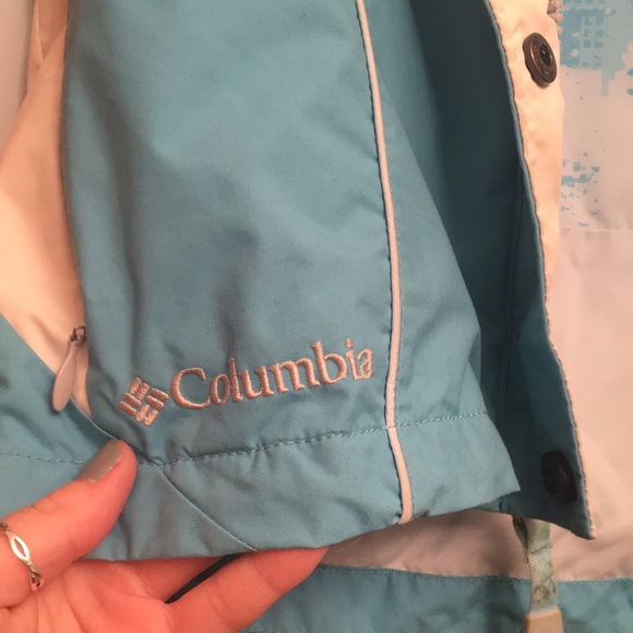 Girls Columbia winter jacket outer shell - Picture 10 of 13